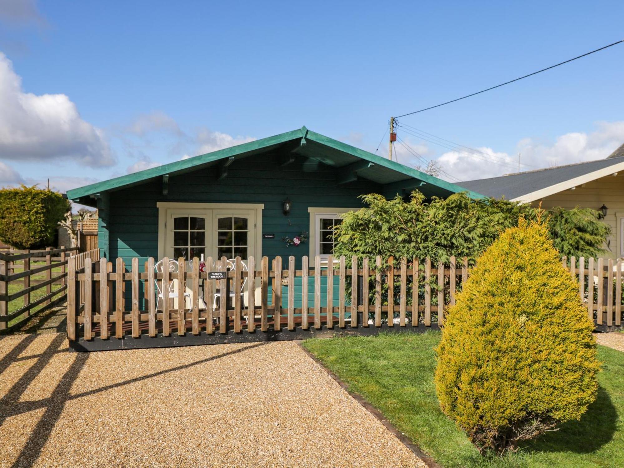 The Nook Villa Swindon Exterior foto