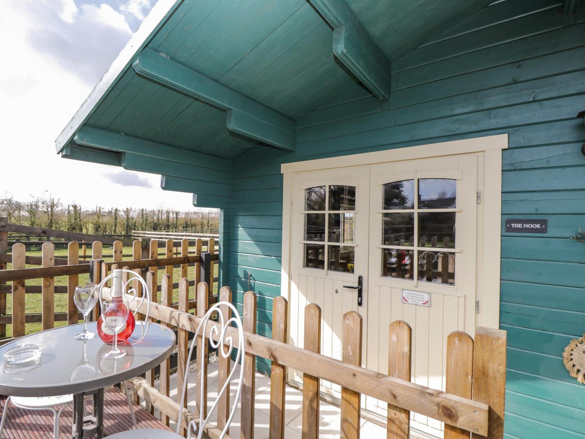 The Nook Villa Swindon Exterior foto